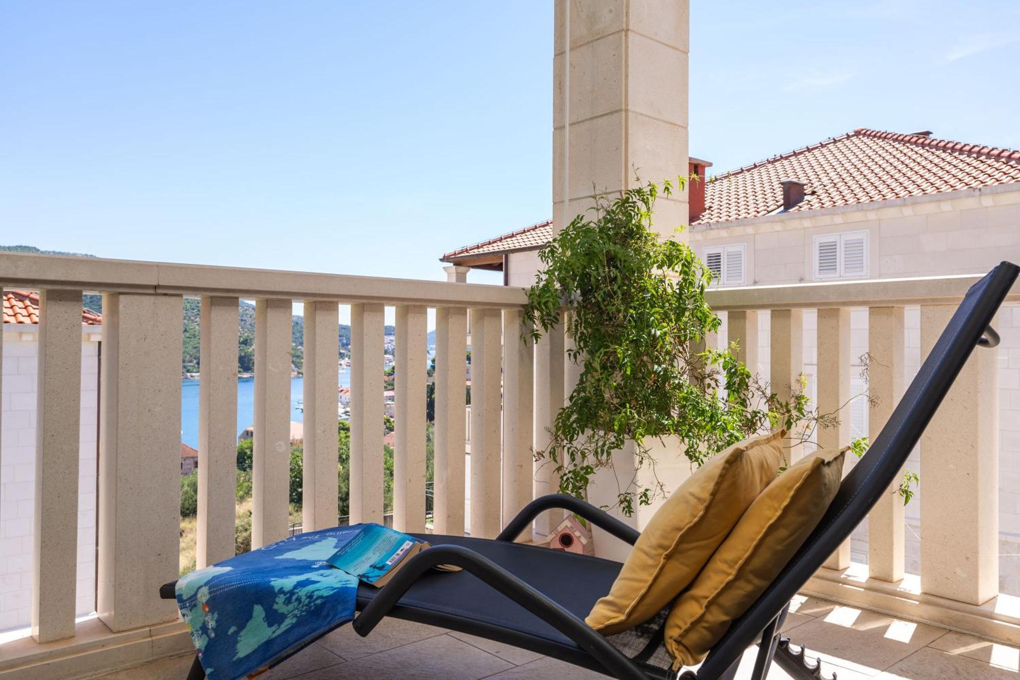 Seaview Elegance Apartment ザトン エクステリア 写真